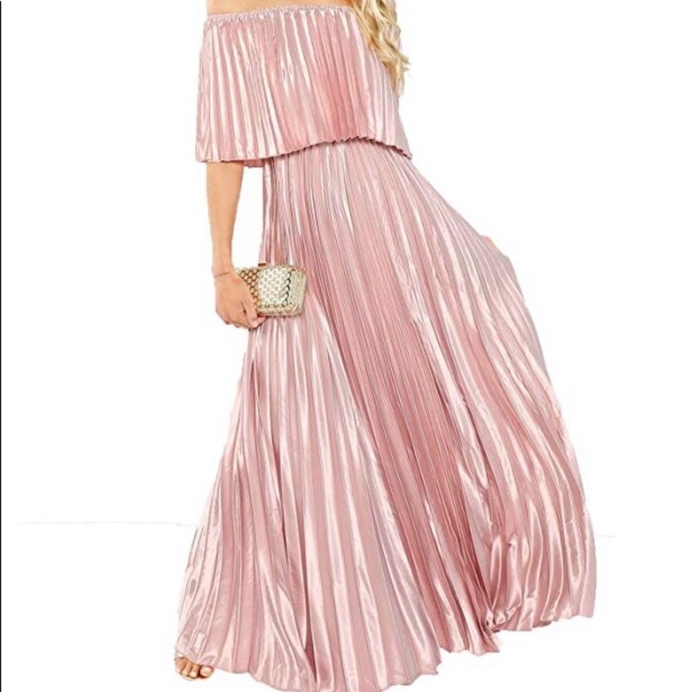 Retro Pleated Maxi Dress